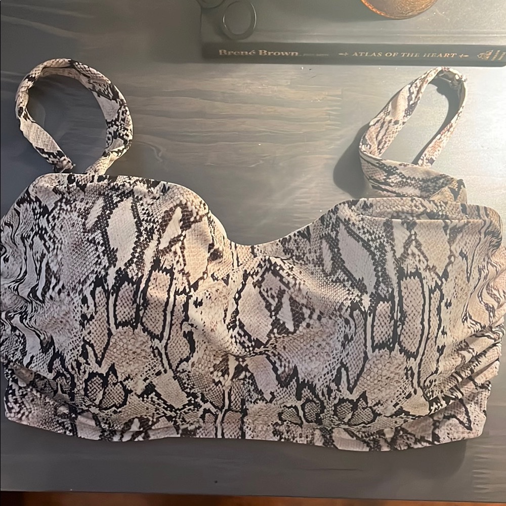 Shade & Shore Cream and Black Bikini Top with Underwire Support